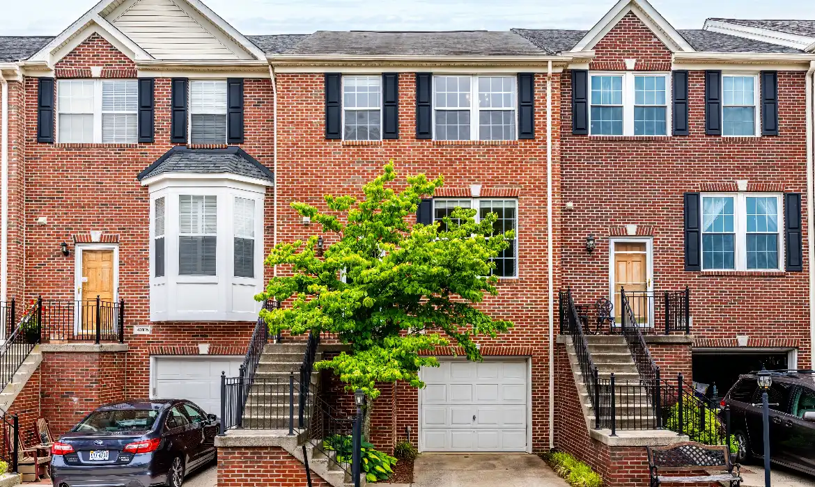 Garrell Group Top Ashburn Realtor 43103 Forest Edge Sq web 01