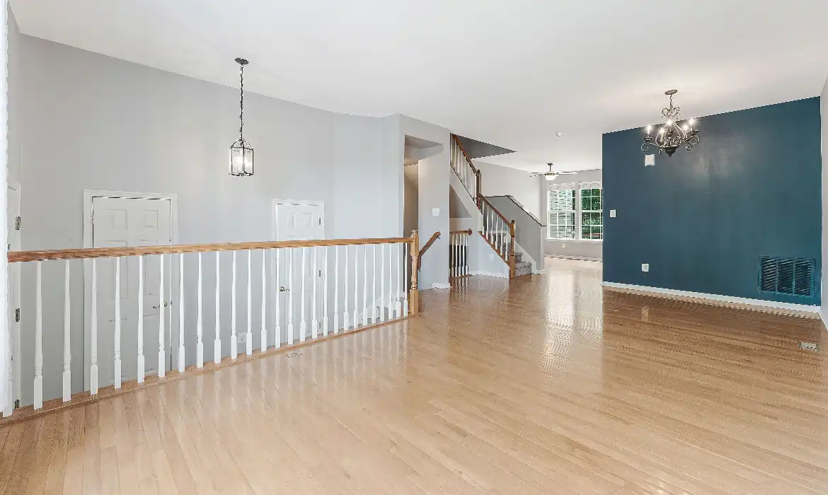 Garrell Group Top Ashburn Realtor 43103 Forest Edge Sq web 05