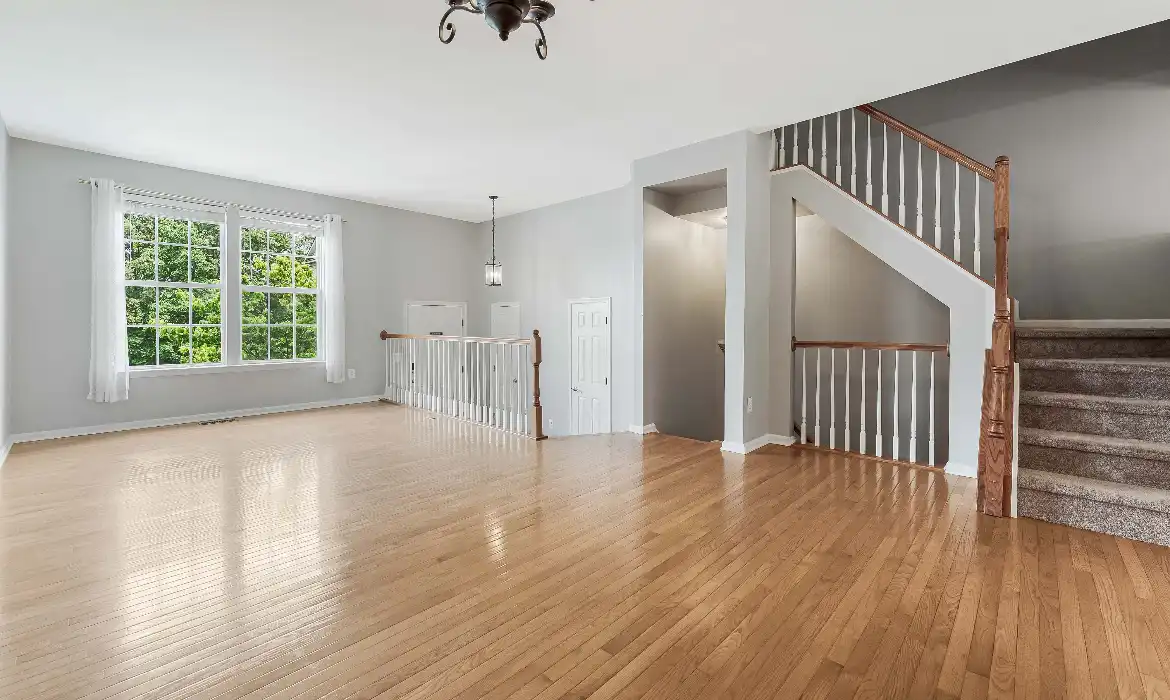 Garrell Group Top Ashburn Realtor 43103 Forest Edge Sq web 06