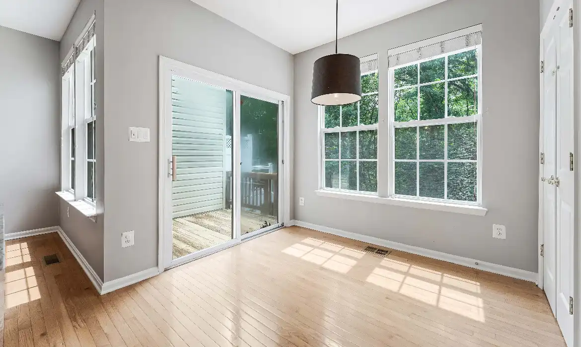 Garrell Group Top Ashburn Realtor 43103 Forest Edge Sq web 12