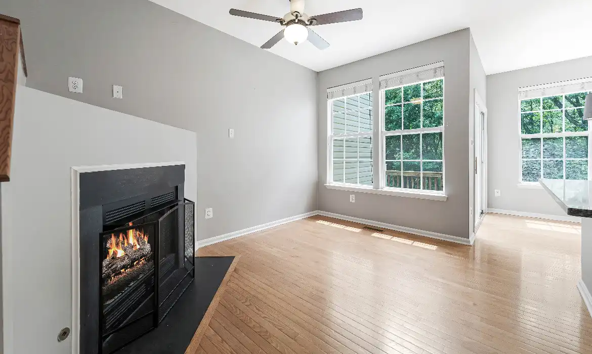 Garrell Group Top Ashburn Realtor 43103 Forest Edge Sq web 13