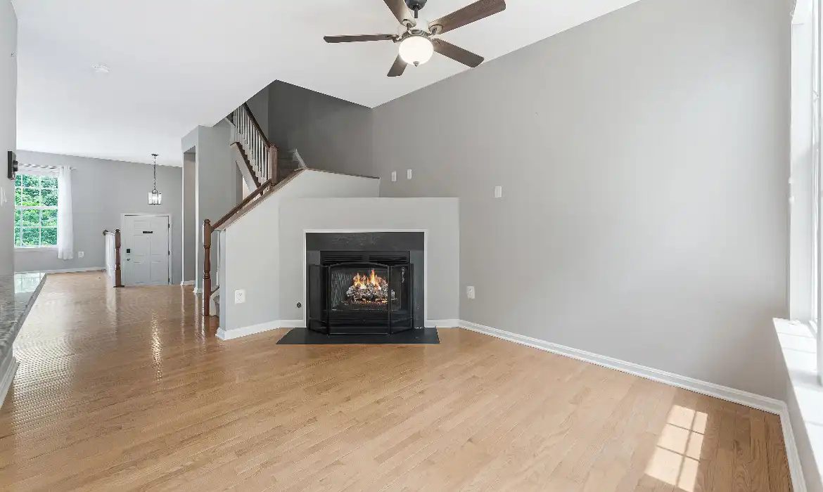 Garrell Group Top Ashburn Realtor 43103 Forest Edge Sq web 14