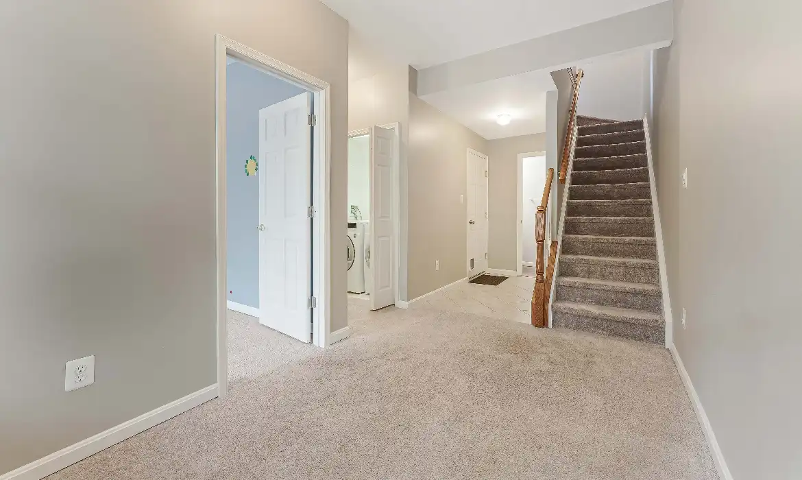 Garrell Group Top Ashburn Realtor 43103 Forest Edge Sq web 17