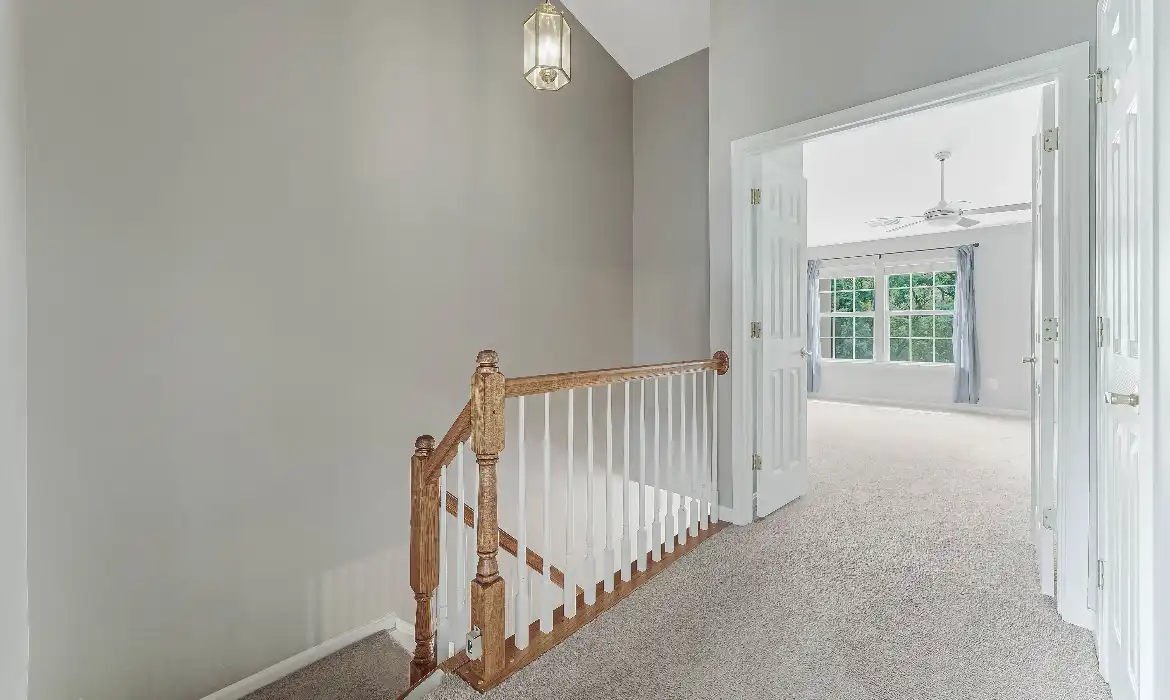 Garrell Group Top Ashburn Realtor 43103 Forest Edge Sq web 19