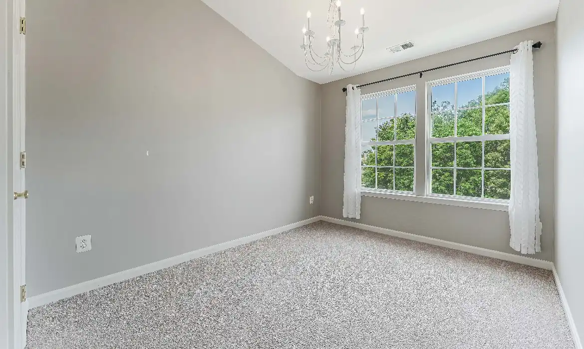 Garrell Group Top Ashburn Realtor 43103 Forest Edge Sq web 25