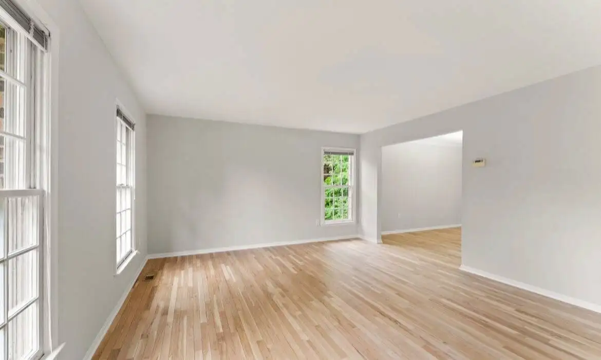 Garrell Group Top Fairfax County Realtor 2660 Oakton Glen Dr 10