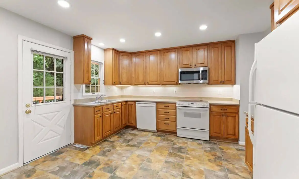 Garrell Group Top Fairfax County Realtor 2660 Oakton Glen Dr 17
