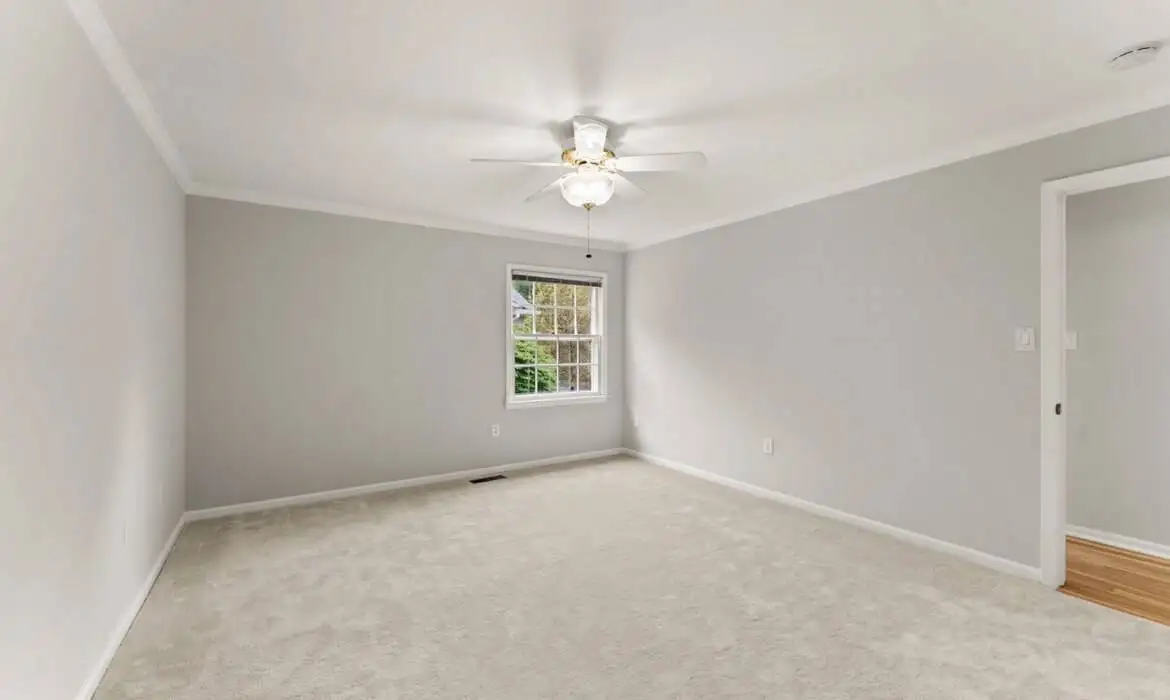 Garrell Group Top Fairfax County Realtor 2660 Oakton Glen Dr 20