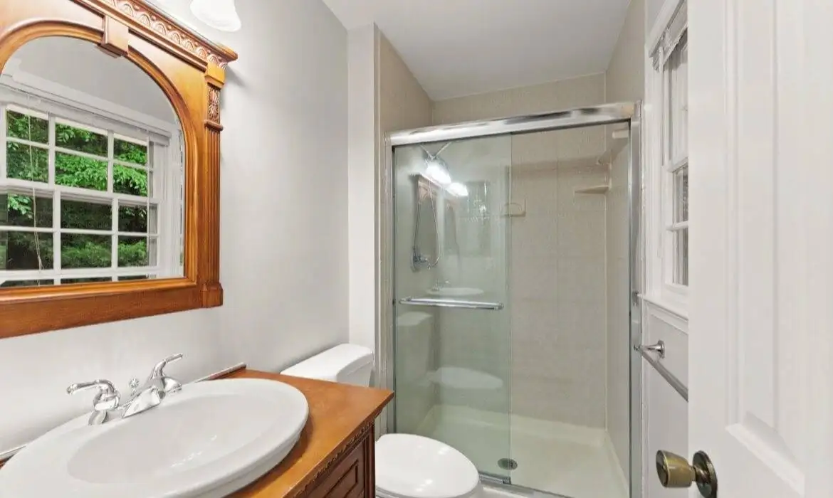 Garrell Group Top Fairfax County Realtor 2660 Oakton Glen Dr 22