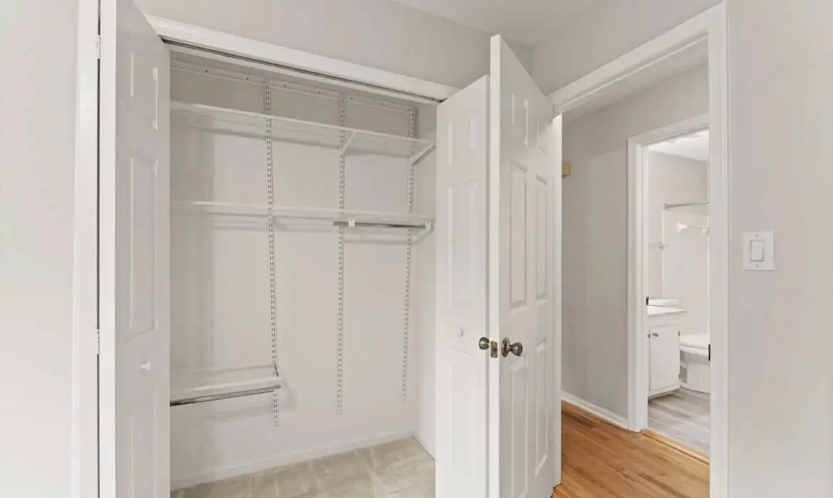 Garrell Group Top Fairfax County Realtor 2660 Oakton Glen Dr 25