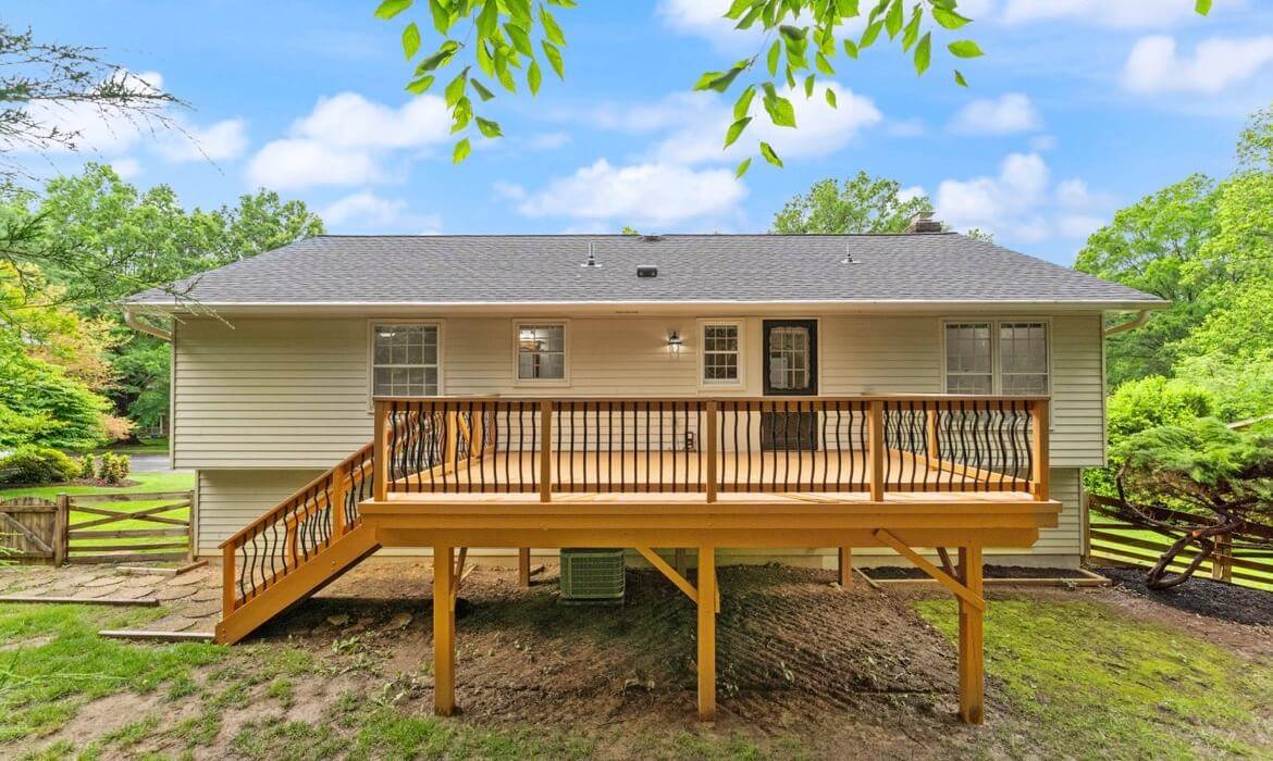 Garrell Group Top Fairfax County Realtor 2660 Oakton Glen Dr 38