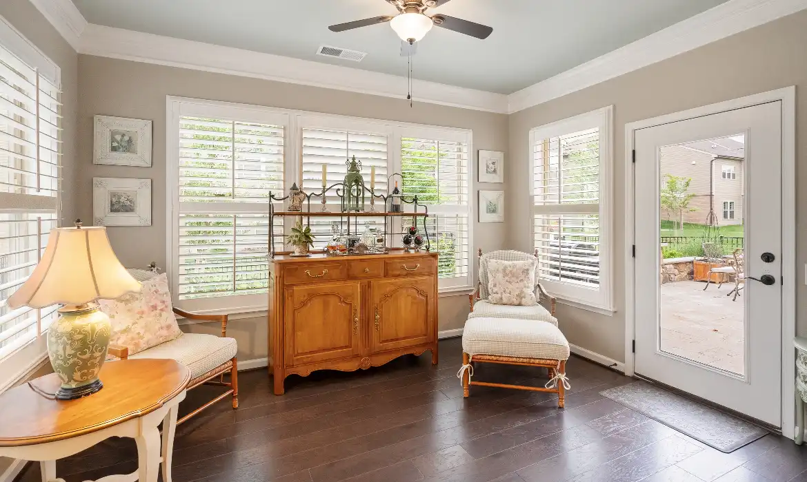 Garrell Group Top Leesburg Realtor 15986 Sweet Violet Ln web 16
