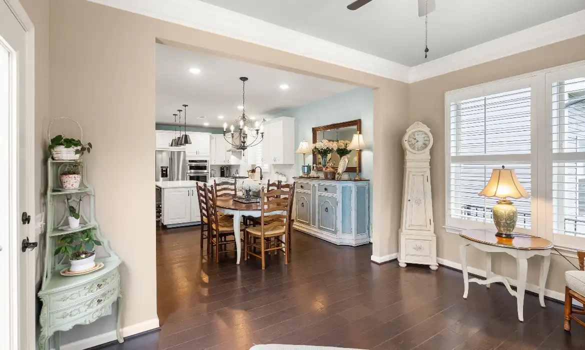 Garrell Group Top Leesburg Realtor 15986 Sweet Violet Ln web 17
