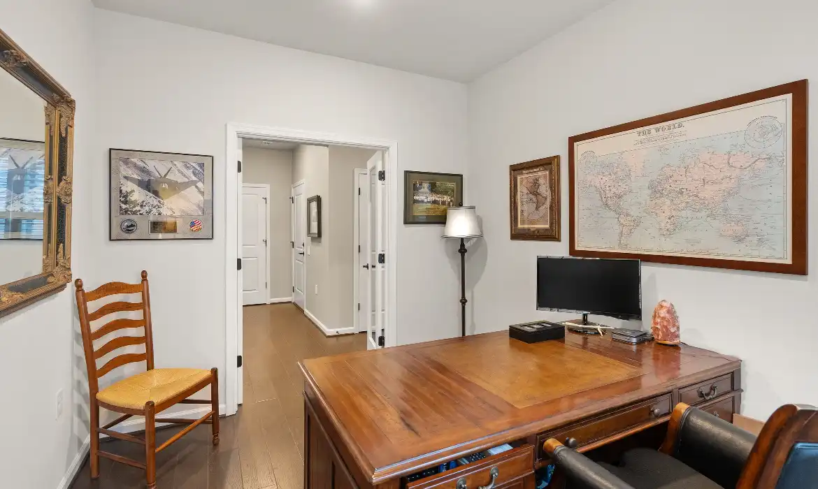 Garrell Group Top Leesburg Realtor 15986 Sweet Violet Ln web 20