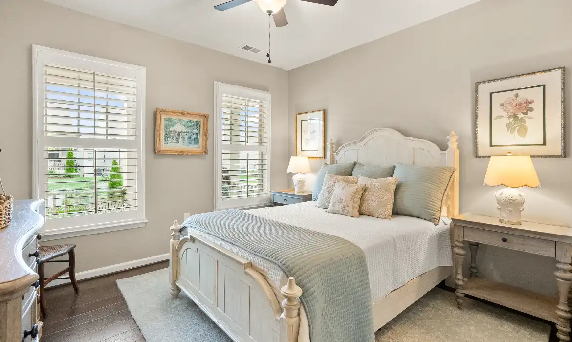 Garrell Group Top Leesburg Realtor 15986 Sweet Violet Ln web 23