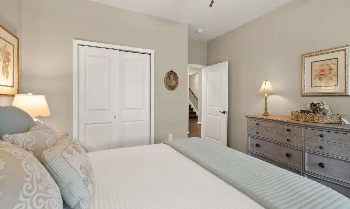 Garrell Group Top Leesburg Realtor 15986 Sweet Violet Ln web 24