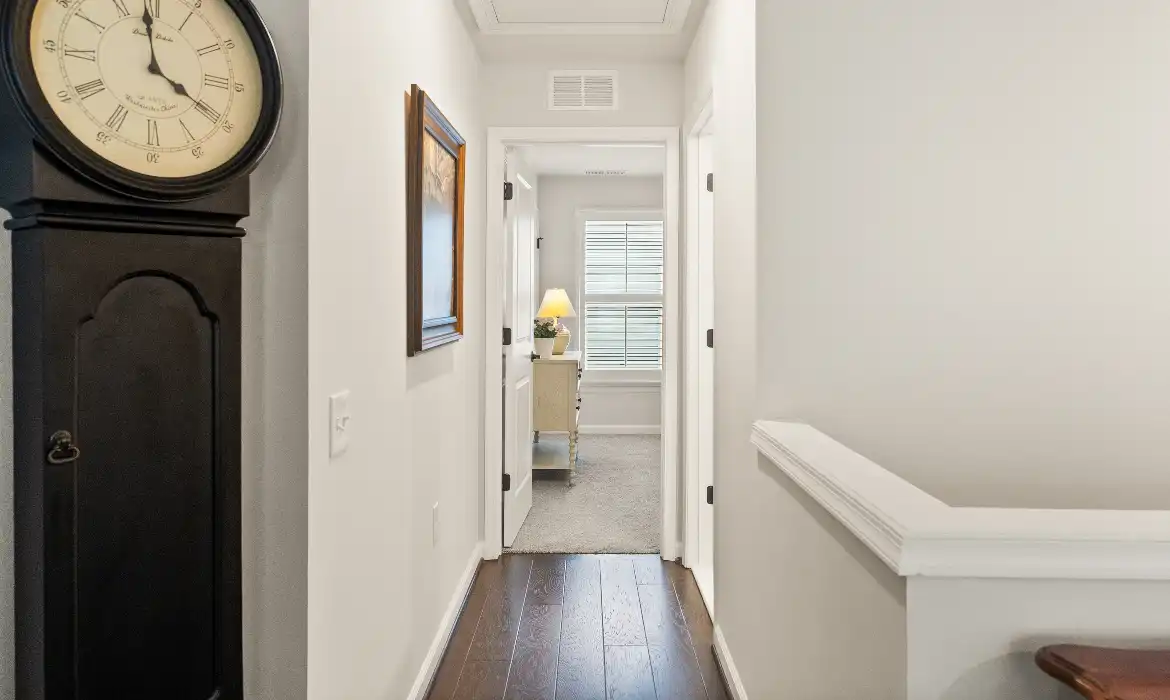 Garrell Group Top Leesburg Realtor 15986 Sweet Violet Ln web 33