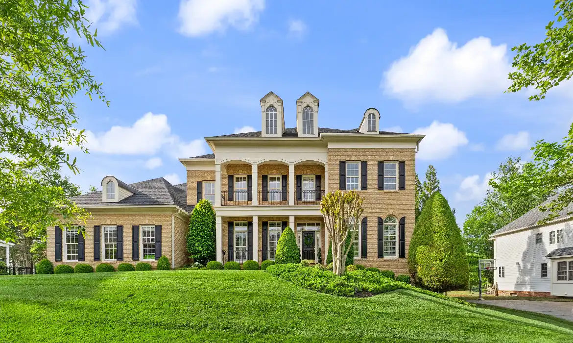 Garrell Group Top Leesburg Realtor 18729 Upper Meadow Dr web 02