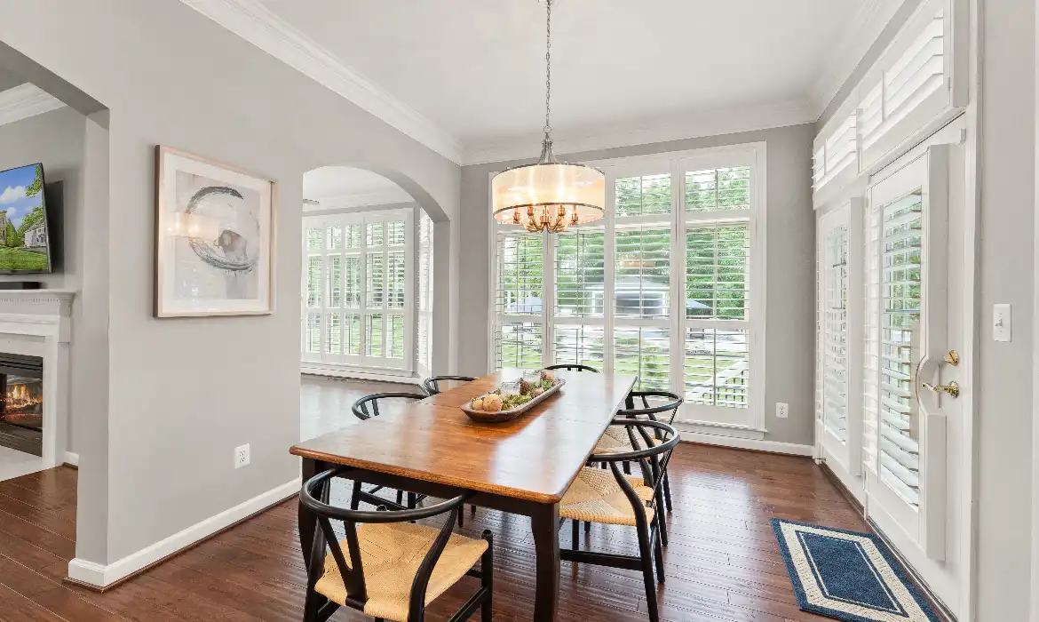 Garrell Group Top Leesburg Realtor 18729 Upper Meadow Dr web 12