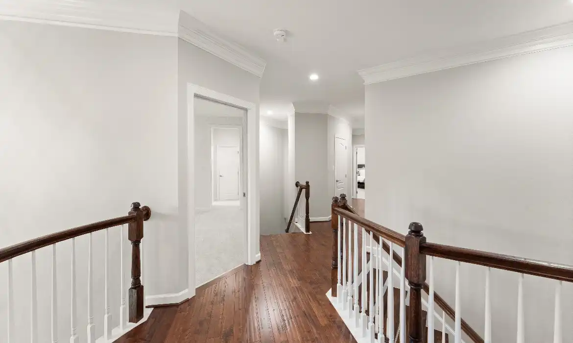Garrell Group Top Leesburg Realtor 18729 Upper Meadow Dr web 19