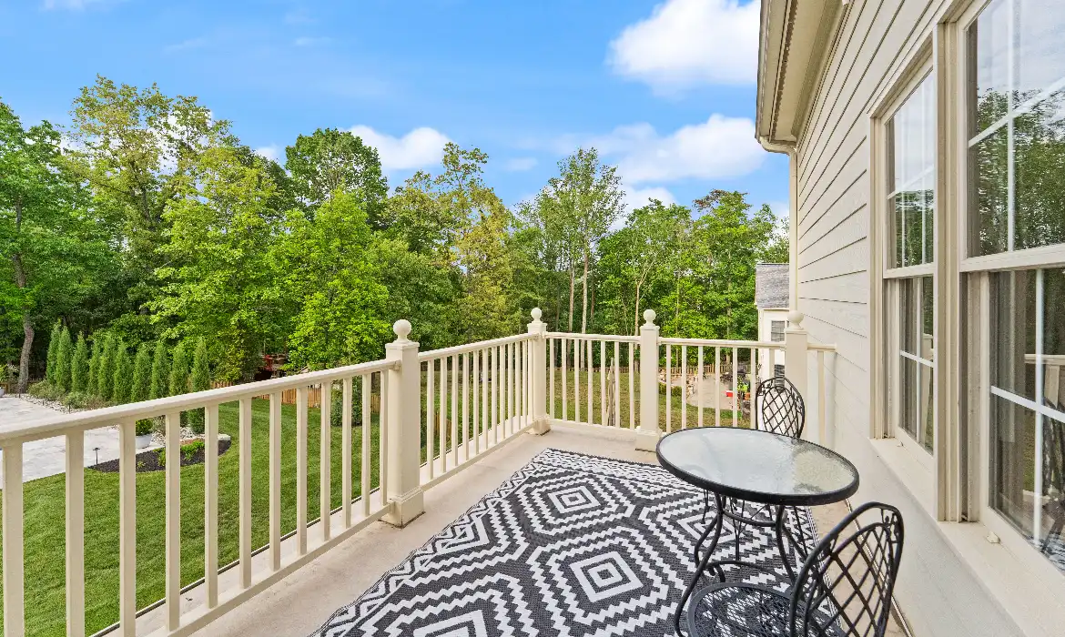 Garrell Group Top Leesburg Realtor 18729 Upper Meadow Dr web 24