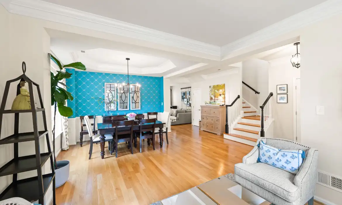 Garrell Group Top Leesburg Realtor 19436 Coppermine Sq web 08
