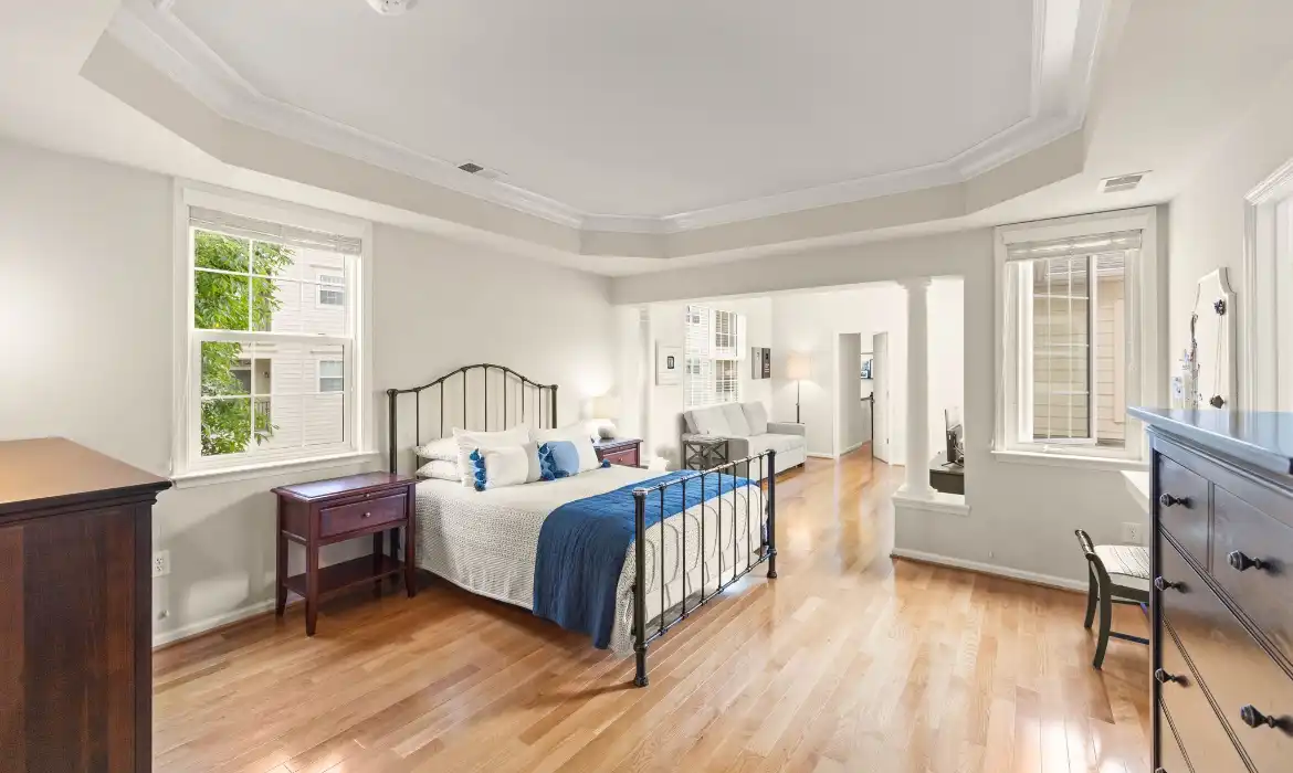 Garrell Group Top Leesburg Realtor 19436 Coppermine Sq web 18