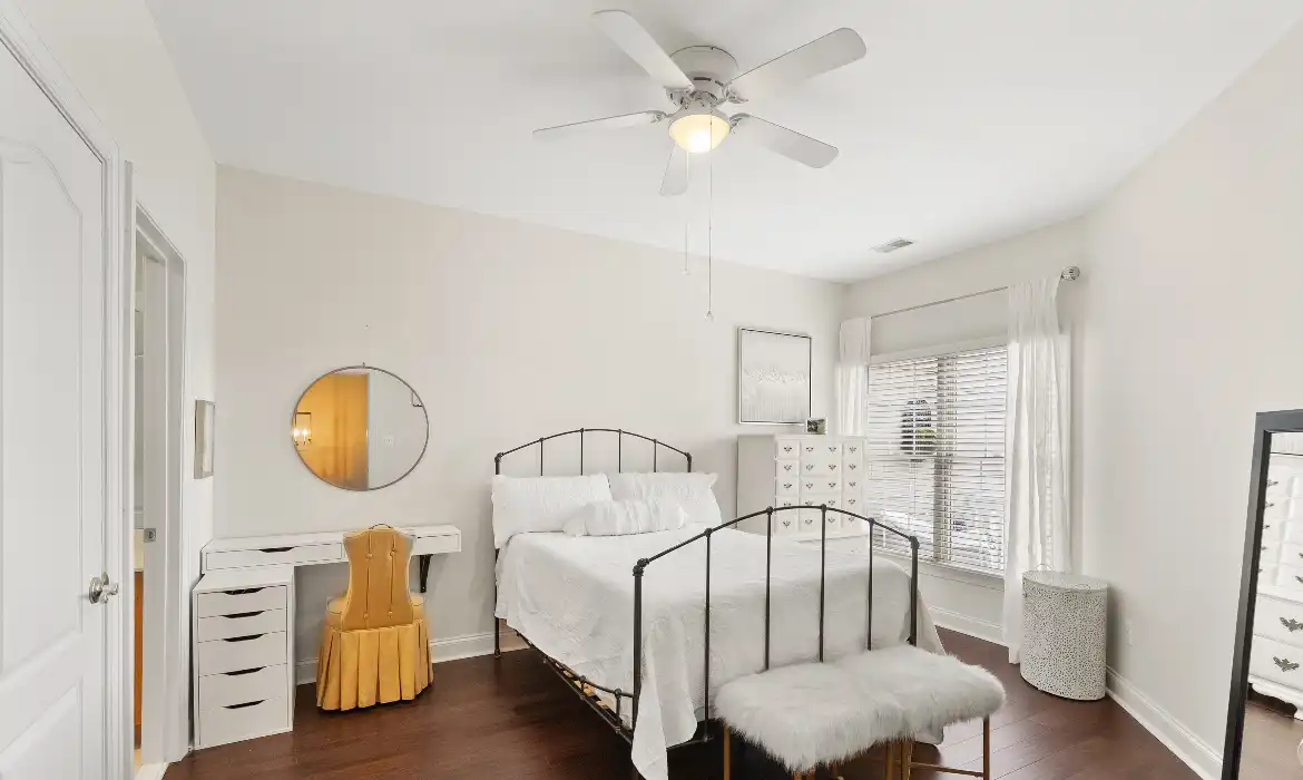 Garrell Group Top Leesburg Realtor 43515 Stargell Ter web 26