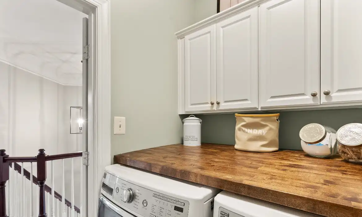 Garrell Group Top Leesburg Realtor 43515 Stargell Ter web 32