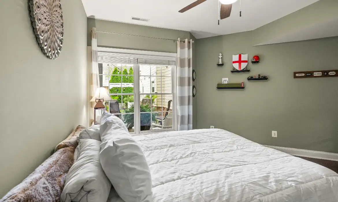 Garrell Group Top Leesburg Realtor 43515 Stargell Ter web 38