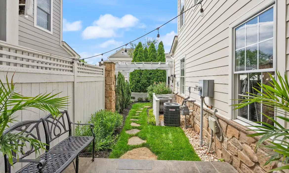 Garrell Group Top Leesburg Realtor 43515 Stargell Ter web 42