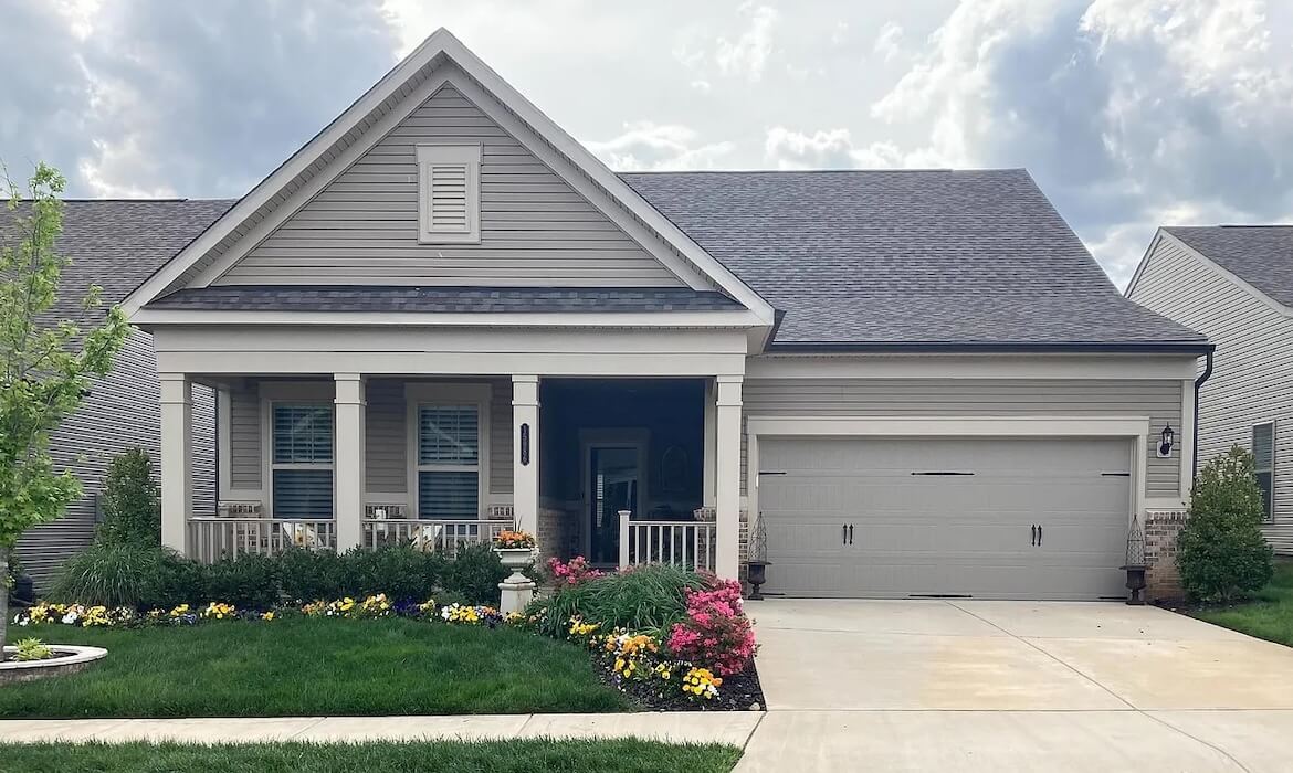 15986 Sweet Violet Ln