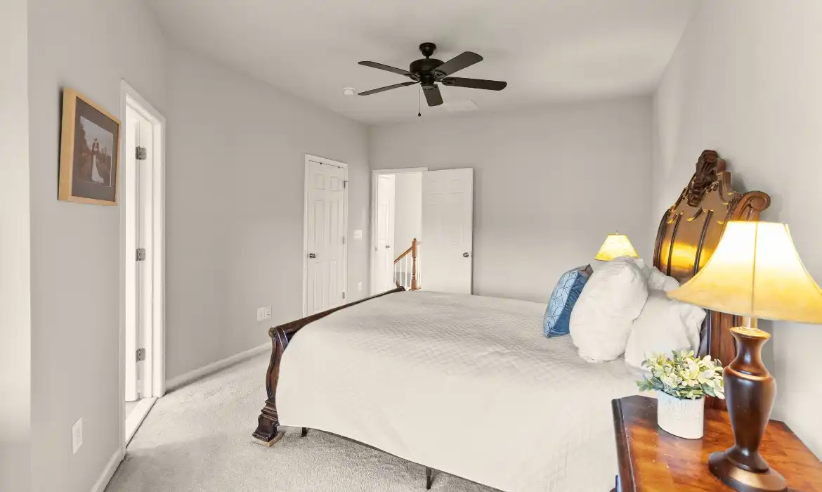 Garrell Group Top Purcellville Realtor 201 Miles Hawk Ter web 26