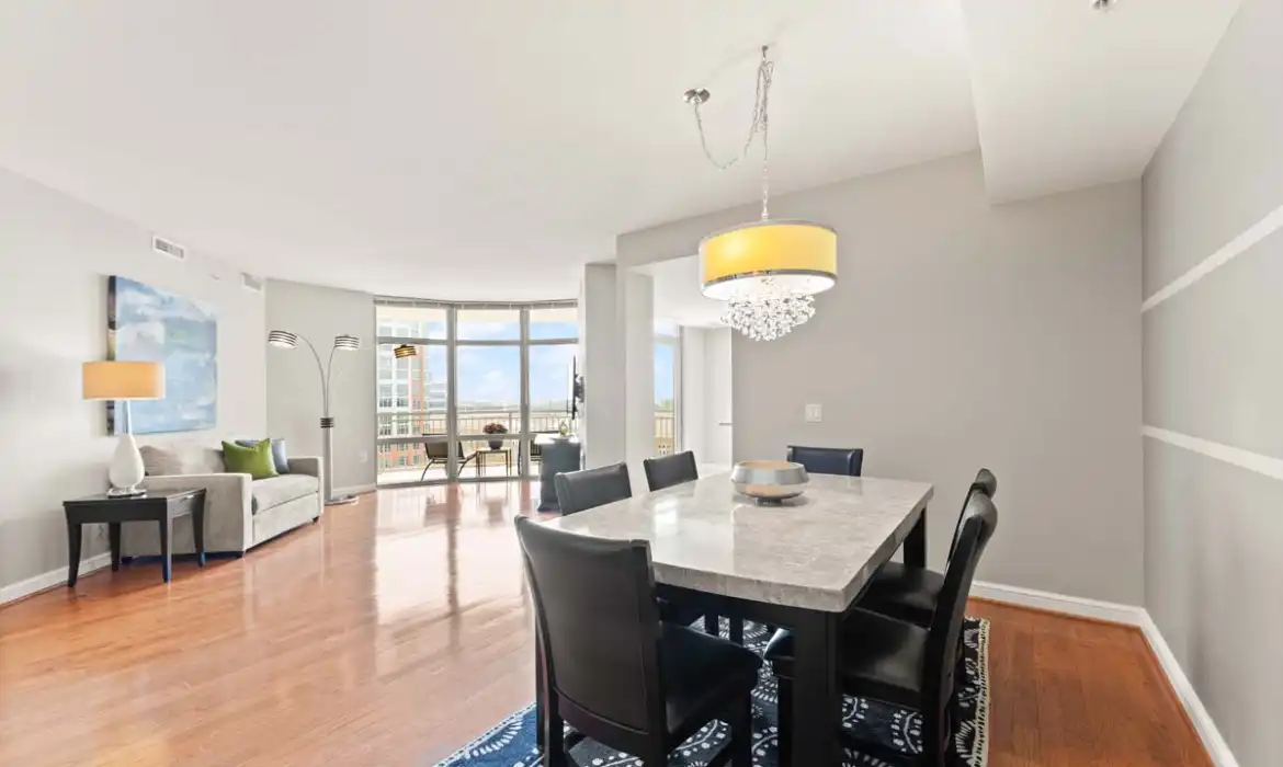 Garrell Group Top Reston Realtor 11990 Market St 701 web 12