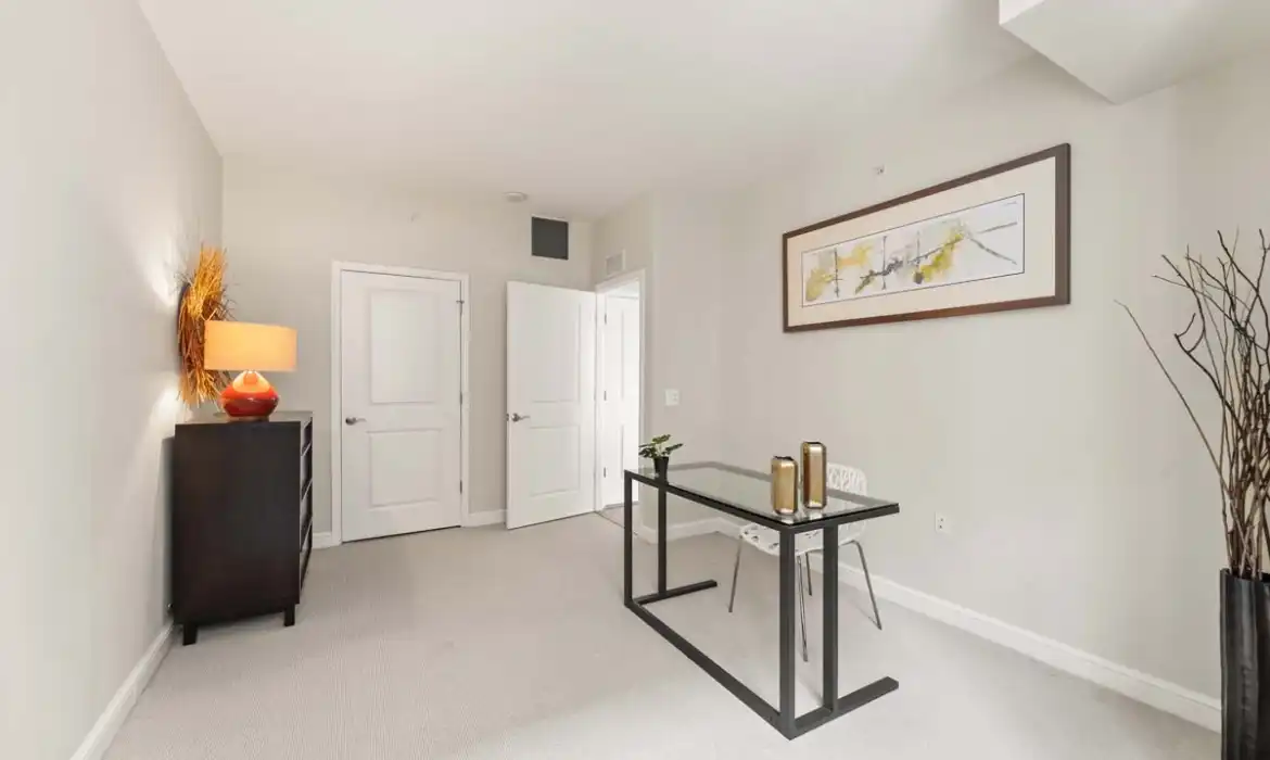 Garrell Group Top Reston Realtor 11990 Market St 701 web 13