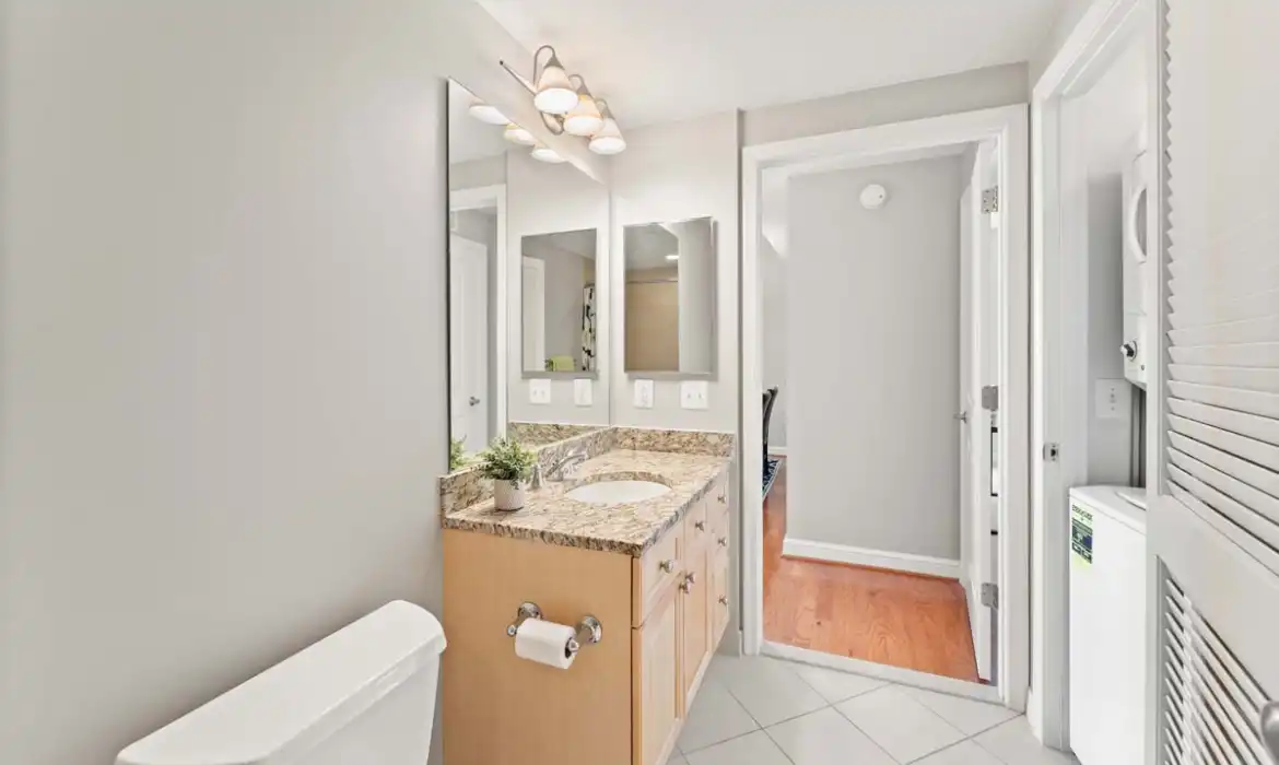 Garrell Group Top Reston Realtor 11990 Market St 701 web 15