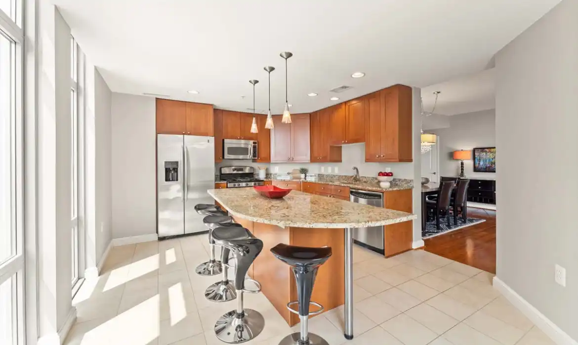 Garrell Group Top Reston Realtor 11990 Market St 701 web 16