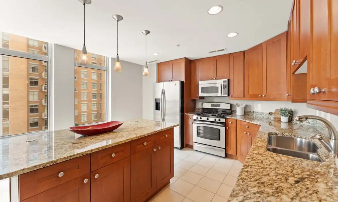 Garrell Group Top Reston Realtor 11990 Market St 701 web 19