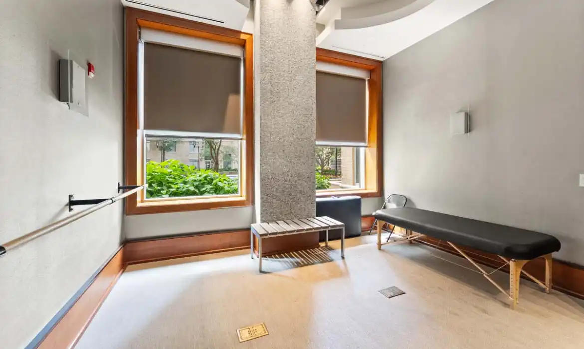 Garrell Group Top Reston Realtor 11990 Market St 701 web 30