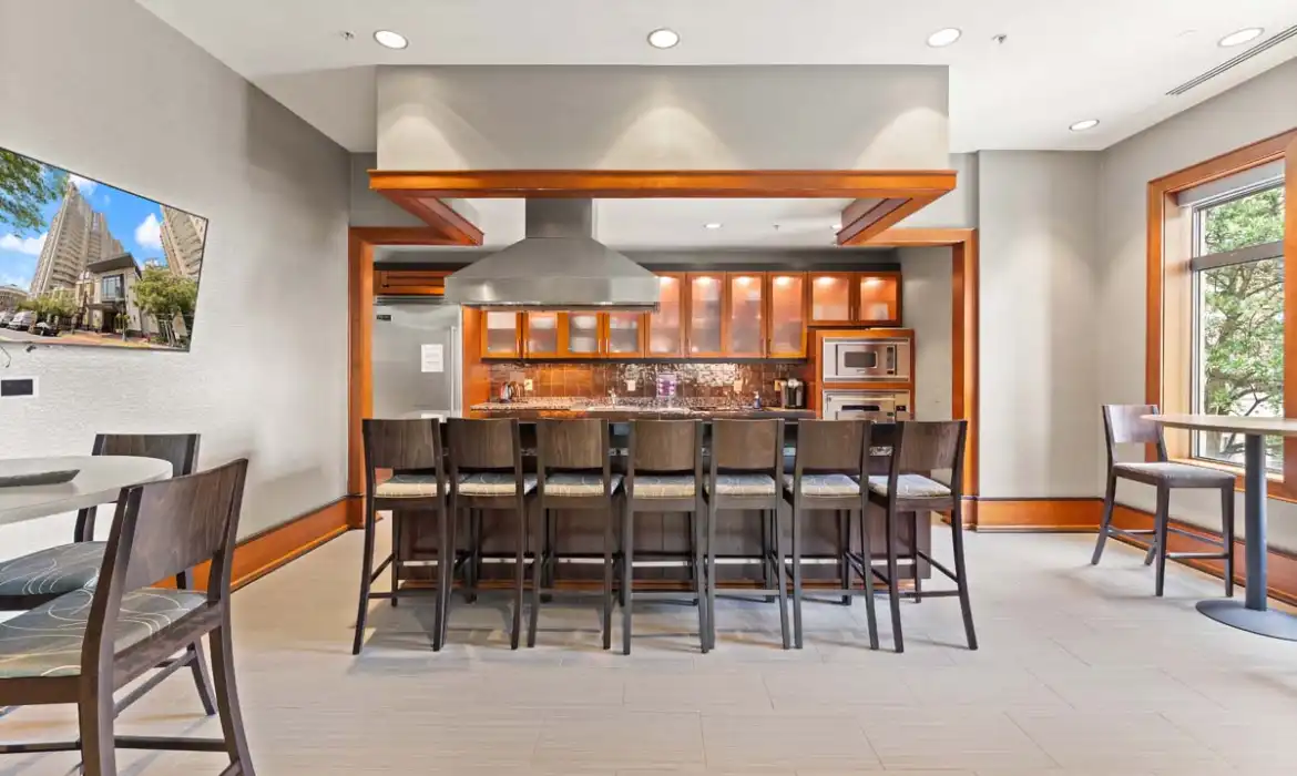 Garrell Group Top Reston Realtor 11990 Market St 701 web 34