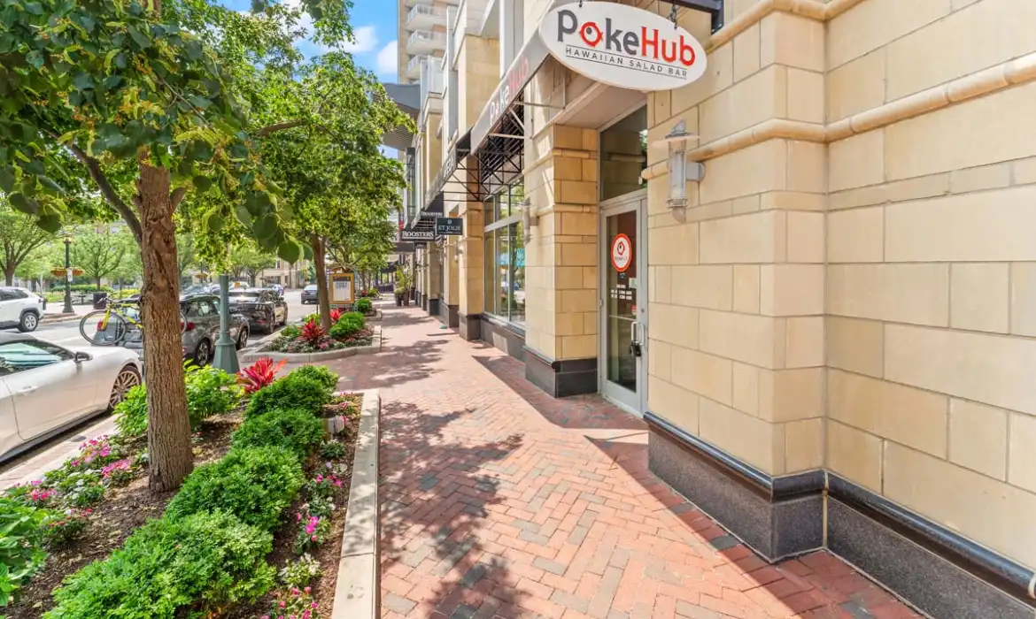 Garrell Group Top Reston Realtor 11990 Market St 701 web 38