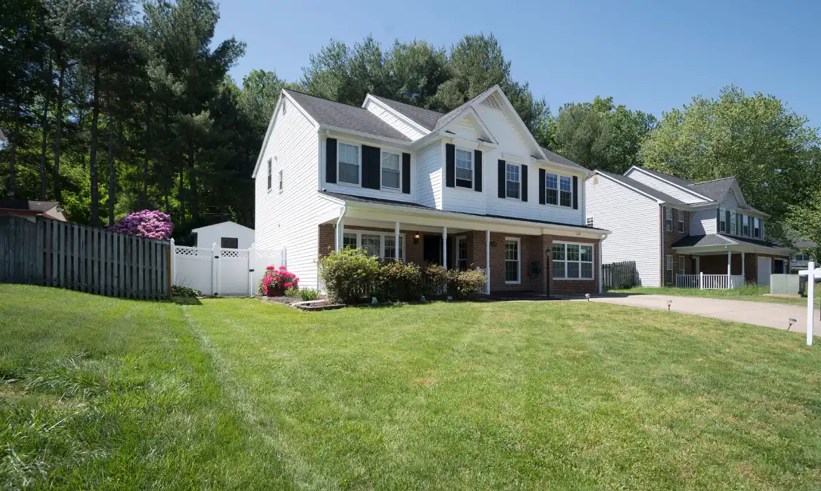 6193 Oaklawn Ln