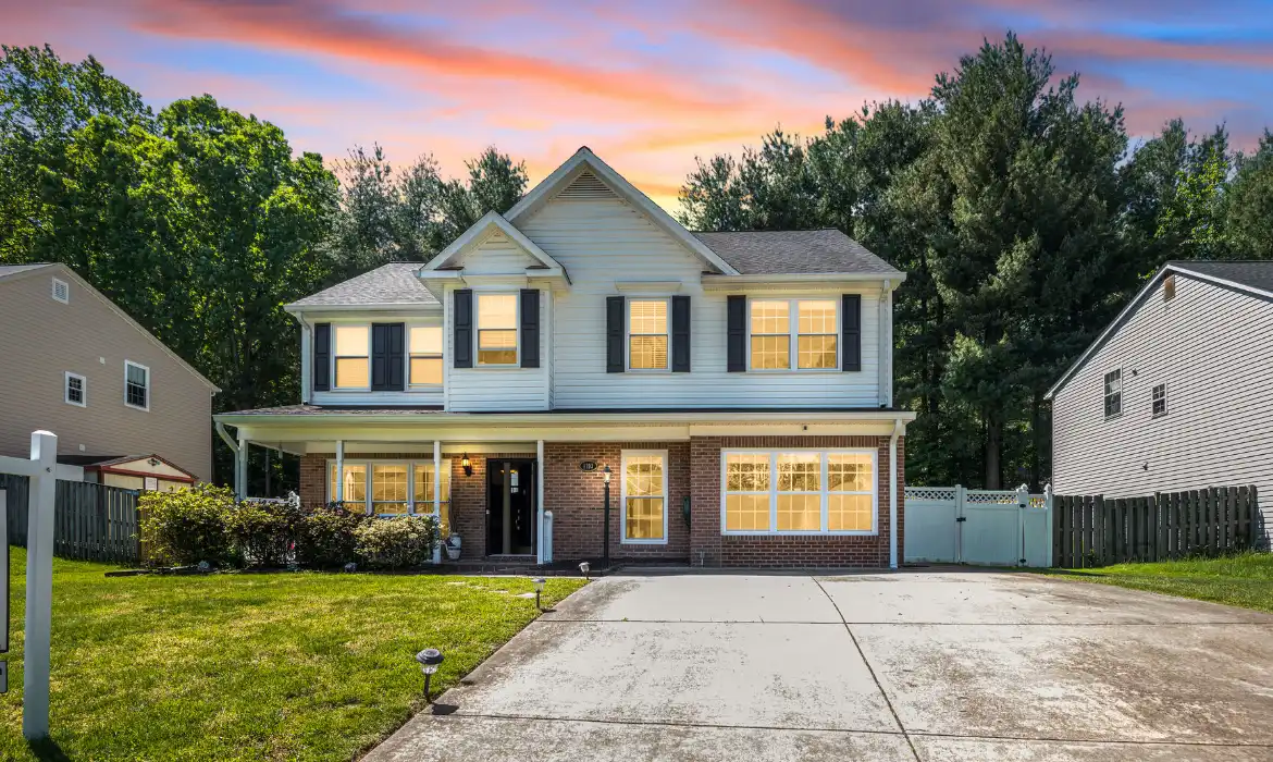 6193 Oaklawn Ln
