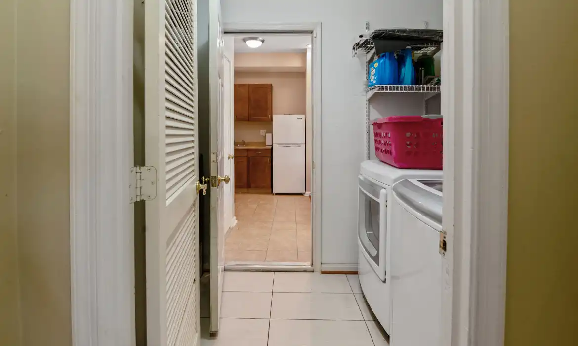 Garrell Group Top Woodbridge Realtor 6193 Oaklawn Ln web 11