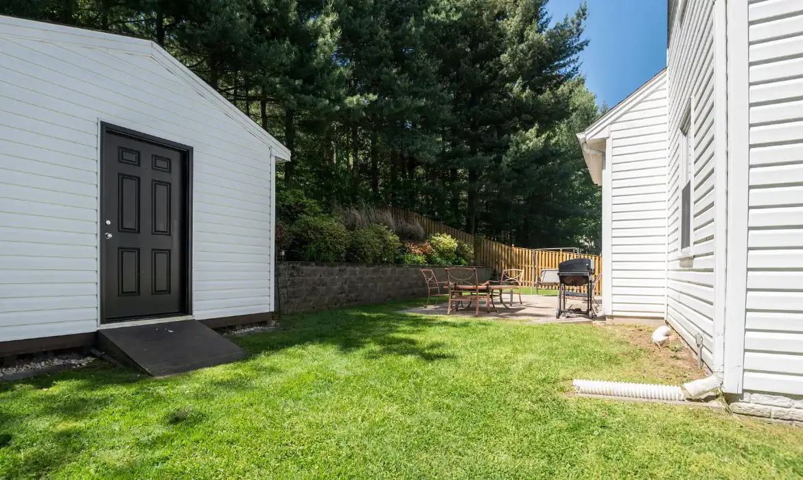 Garrell Group Top Woodbridge Realtor 6193 Oaklawn Ln web 34