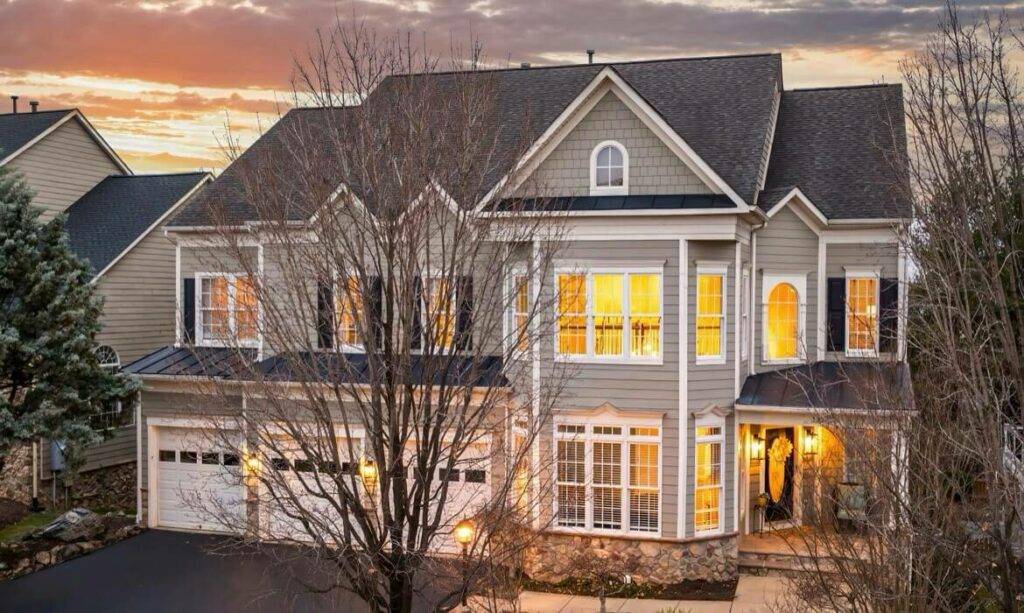 Luxury home in Lansdowne on the Potomac sold by top local listing real estate agent and buyers agent Realtor Jean Garrell Group