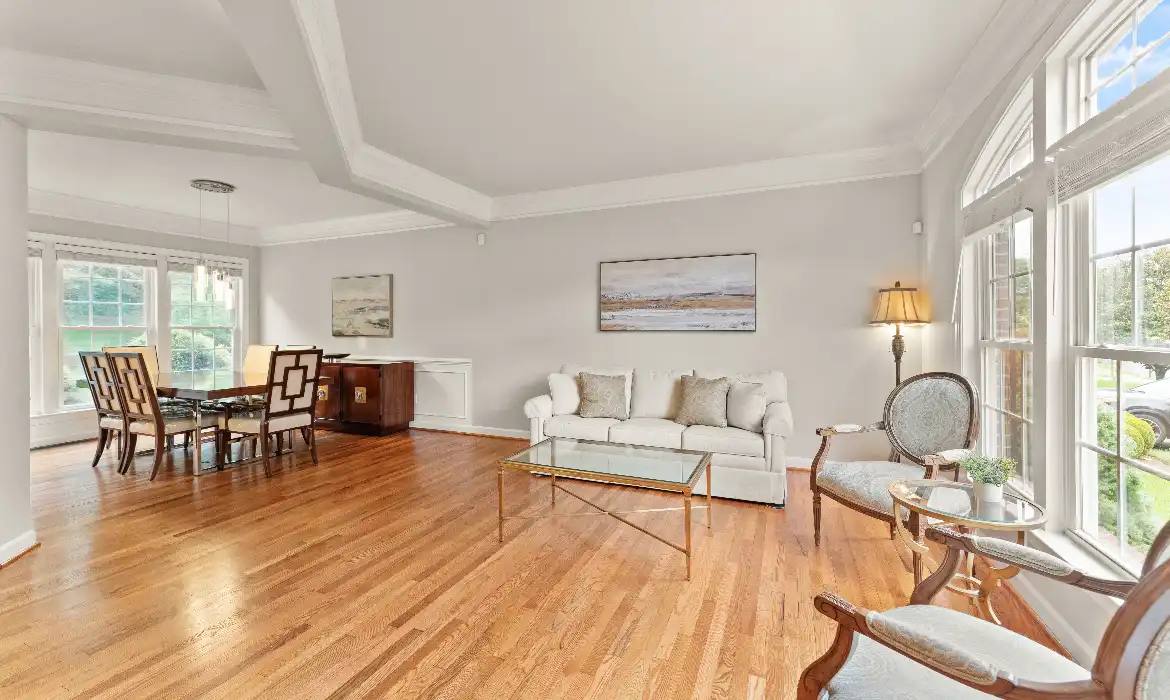 Garrell Group Top Leesburg Realtor 1814 Woods Edge Dr NE web 08