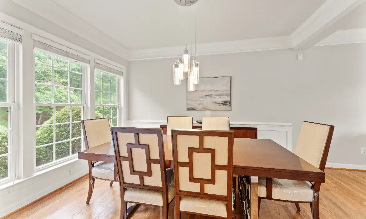 Garrell Group Top Leesburg Realtor 1814 Woods Edge Dr NE web 11