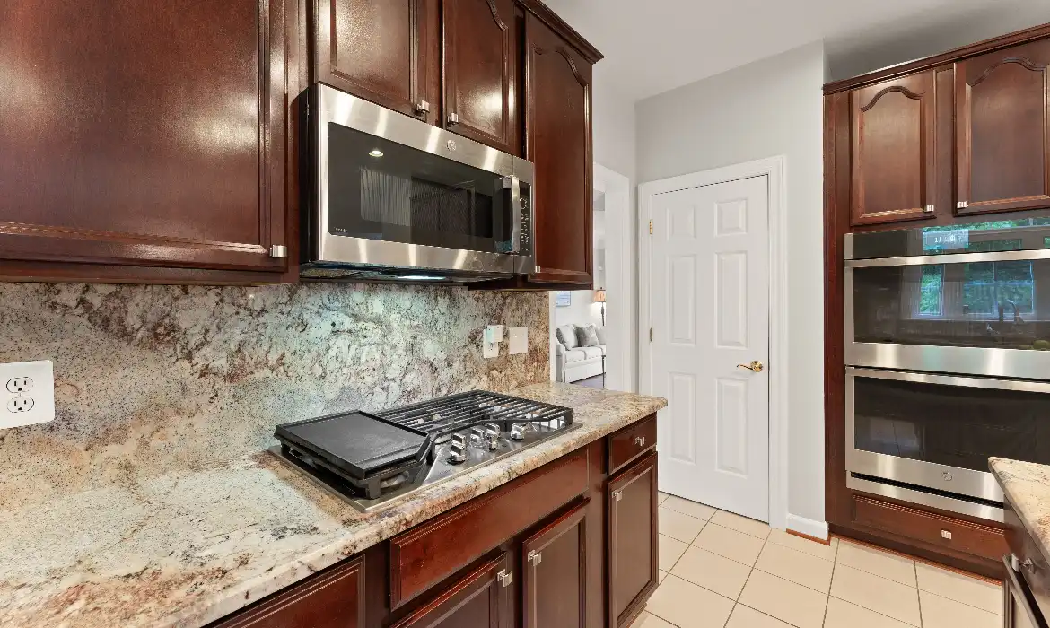 Garrell Group Top Leesburg Realtor 1814 Woods Edge Dr NE web 15