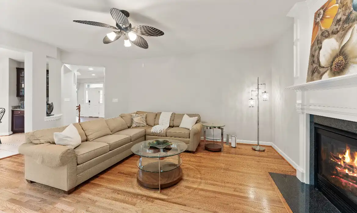 Garrell Group Top Leesburg Realtor 1814 Woods Edge Dr NE web 17